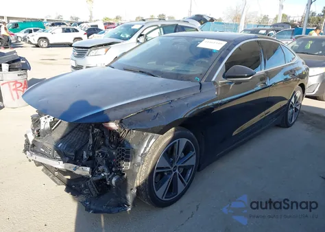 2025 Audi A6 E-Tron Prestige z USA, uszkodzony, nr VIN WAU3DAGH2SA026919